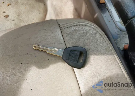 2002 Honda Accord 2.3 Ex/2.3 Se из США, поврежденный, VIN 1HGCG66832A045165